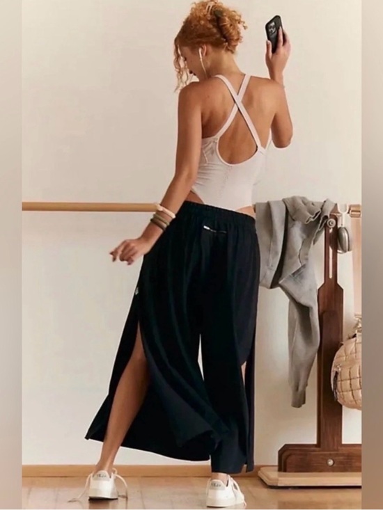 FP Movement by Free People Pants - NWOT FP Movement Hot Shot Wide-Leg Split Pants